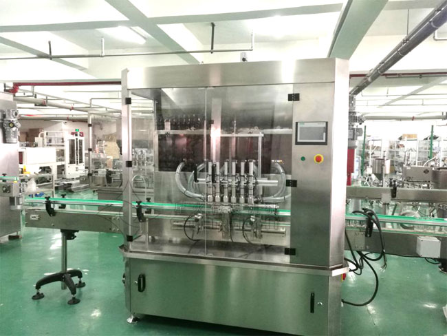 辣椒醬灌裝機(jī)生產(chǎn)流水線展示