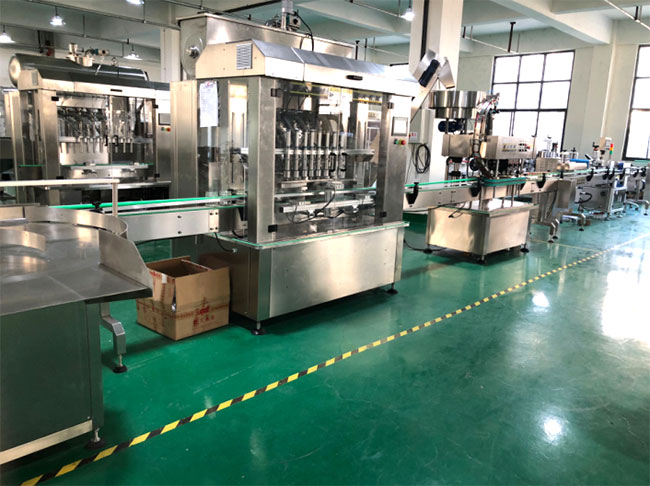 辣椒醬灌裝機設備展示