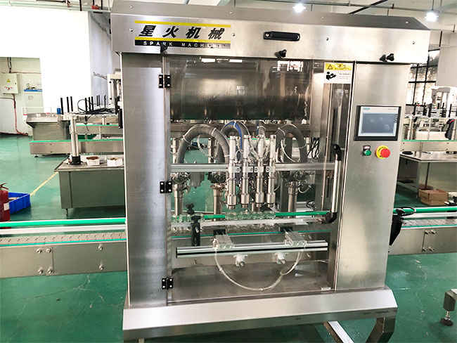 星火全自動(dòng)辣椒醬灌裝機(jī)設(shè)備展示